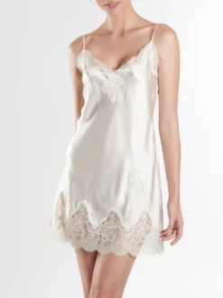 100% Seide Baby-Doll SOIE D´AMOUR Mit Spitze Aubade -Feine Unterwaesche Geschaft baby doll seide perlmut ms42 soie d amour aubade 3 1