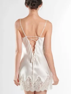 100% Seide Baby-Doll SOIE D´AMOUR Mit Spitze Aubade -Feine Unterwaesche Geschaft baby doll seide perlmut ms42 soie d amour aubade 4 1