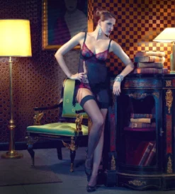 Tüll BH-Kleidchen JULIA Himbeer-rot Von Escora -Feine Unterwaesche Geschaft bh kleidchen julia schwarz rot escora 1