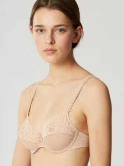 Spitze Vollschalen-BH GABY Von Maison Lejaby -Feine Unterwaesche Geschaft bh puder 13833 gaby maison lejaby 1 1