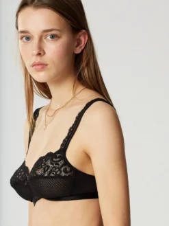 Spitze Softcup-BH GABY Von Maison Lejaby -Feine Unterwaesche Geschaft bh schwarz 13843 gaby maison lejaby 1