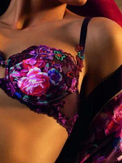 Halbschale BH AVEU EN FLEURS Seide Von Lise Charmel -Feine Unterwaesche Geschaft halbschale bh ach3043 violett mit muster aveu en fleurs lise charmel 3 10 1