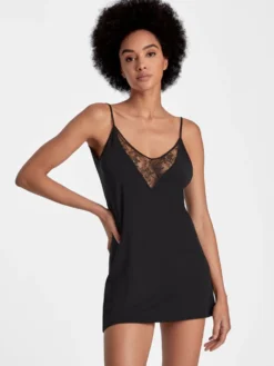 Kurzes Negligé LAZY DAYS Aus Modal Und Seide Von Aubade -Feine Unterwaesche Geschaft kleidchen schwarz rl40 lazy days aubade 3 6