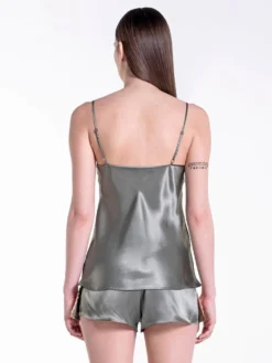 100% Seide Kurzpyjama OLIVE Mit Spitze Von Verdiani 10 100% Seide Kurzpyjama OLIVE Mit Spitze Von Verdiani -Feine Unterwaesche Geschaft kurz pyjama seide olive 4905 verdiani woman 2