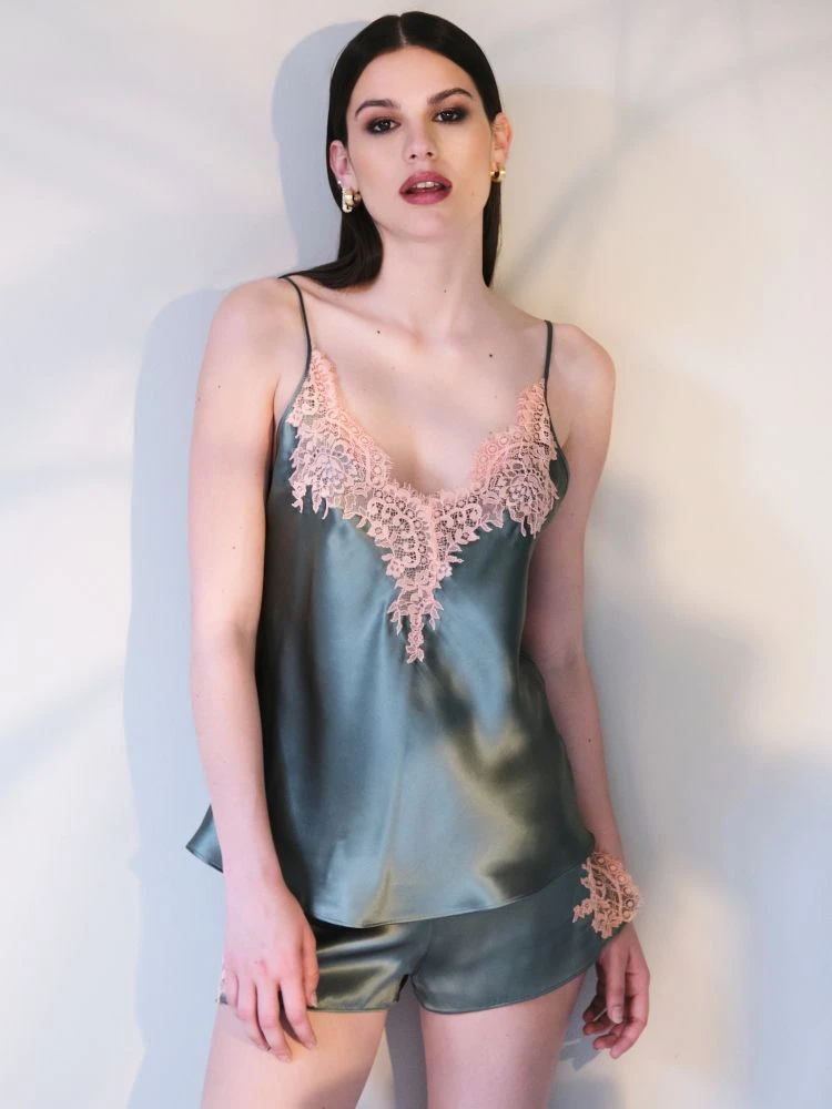 100% Seide Kurzpyjama OLIVE Mit Spitze Von Verdiani 2 100% Seide Kurzpyjama OLIVE Mit Spitze Von Verdiani – Bild 2