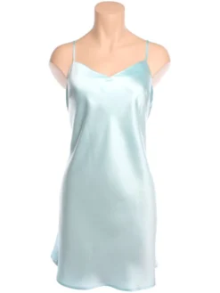 100% Seidennachthemd Satin GLYCINE Von Marjolaine 22 100% Seidennachthemd Satin GLYCINE Von Marjolaine -Feine Unterwaesche Geschaft marjolaine seide nachthemd glycine 3gly0101 hellblau