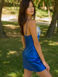 100% Seide Nachthemd MARJOLIE No. 1 Von Marjolaine -Feine Unterwaesche Geschaft nachthemd seide 3mar0101 royalblau weiss marjolaine 6 1