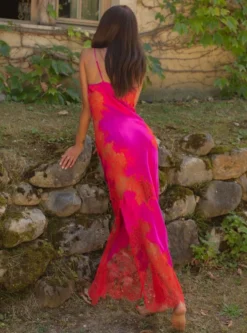 100% Seide Neglige MELINDA Lang Von Marjolaine -Feine Unterwaesche Geschaft nachtkleid lang seide melinda 4mel3003 fuchsia rot marjolaine 3 1 1