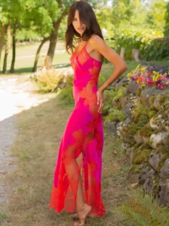 100% Seide Neglige MELINDA Lang Von Marjolaine -Feine Unterwaesche Geschaft nachtkleid lang seide melinda 4mel3003 fuchsia rot marjolaine 1 1