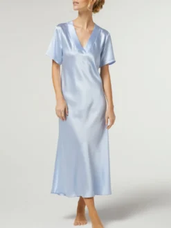 100% Seide Nachtkleid DOROTEA Von Vivis -Feine Unterwaesche Geschaft nachtkleid seide dorotea v00571 zart blau vivis