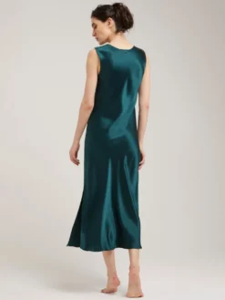 100% Seide Nachtkleid LEONA Mit Spitze Von Vivis -Feine Unterwaesche Geschaft nachtkleid seide leona lang v00586 gruen vivis 3 1 6