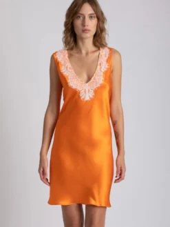 100% Seide Nachthemd LESLIE Mandarine Orange Von Vivis 9 100% Seide Nachthemd LESLIE Mandarine Orange Von Vivis -Feine Unterwaesche Geschaft nachtkleid seide leslie v00641 mandarine orange vivis 5