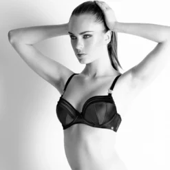 Seide Push-Up BH CLANDESTINE Von Millesia -Feine Unterwaesche Geschaft push up bh m6432 millesia schwarz 2 1