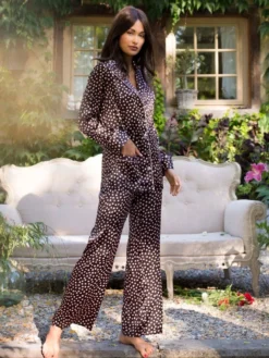 Seidenpyjama MITZI Schoko-rosa Von Marjolaine -Feine Unterwaesche Geschaft pyjama seide mitzi 4mit5501 braun rosa marjolaine 3