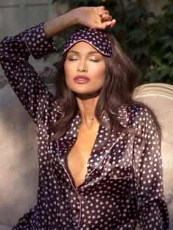 Seidenpyjama MITZI Schoko-rosa Von Marjolaine -Feine Unterwaesche Geschaft pyjama seide mitzi 4mit5501 4mit0701 braun rosa marjolaine