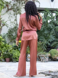 Seidenpyjama ROXANE Stretchseide Von Marjolaine -Feine Unterwaesche Geschaft pyjama stretchseide 4rox5501 0019 cognac roxane marjolaine 2