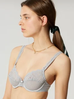 Spitze Vollschalen-BH GABY Von Maison Lejaby -Feine Unterwaesche Geschaft schalen bh perlgrau 13833 gaby maison lejaby 1 1 1