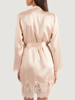 100% Seide Kimono SOIE D´AMOUR Mit Spitze Aubade -Feine Unterwaesche Geschaft seide morgenmantel ms65 goldsand 3 soie d amour aubade 1