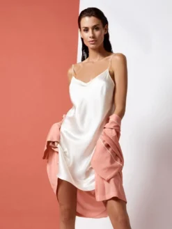 100% Seide Nachthemd CAROLINE Uni Von Vivis -Feine Unterwaesche Geschaft seide nachthemd caroline weiss vivis 1 2