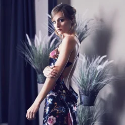 Seidennegligé Lang FIDJI Geblümt Oder Schwarz Von Marjolaine -Feine Unterwaesche Geschaft seide neglige lang fid3002 floral marjolaine 2