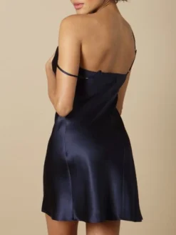 100% Seide Unterkleid SOIE ODA Kurz Marjolaine 22 100% Seide Unterkleid SOIE ODA Kurz Marjolaine -Feine Unterwaesche Geschaft seide unterkleid oda tintenblau soie unie marjolaine 8 1