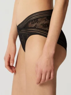 Tüllspitze Taillen-Slip MISS LEJABY Von Maison Lejaby 19 Tüllspitze Taillen-Slip MISS LEJABY Von Maison Lejaby -Feine Unterwaesche Geschaft slip schwarz 16464 miss lejaby maison lejaby 2 1