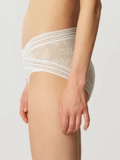 Tüllspitze Taillen-Slip MISS LEJABY Von Maison Lejaby 16 Tüllspitze Taillen-Slip MISS LEJABY Von Maison Lejaby -Feine Unterwaesche Geschaft slip wei 16464 miss lejaby maison lejaby 1 1