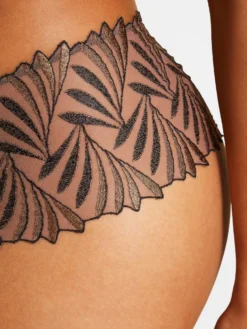 Saint Tropez Slip SENSORY ILLUSION Von Aubade X Iris Van Herpen -Feine Unterwaesche Geschaft st tropez slip gold schwarz rc70 sensory illusion aubade 10