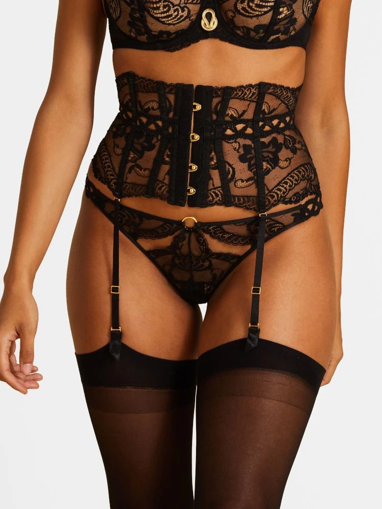 String PRECIOUS TALE Mit Leavers Spitze Von Aubade 6 String PRECIOUS TALE Mit Leavers Spitze Von Aubade – Bild 6